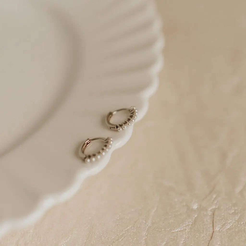 ONLINE EXCLUSIVE - Grace pearl hoops