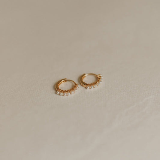 ONLINE EXCLUSIVE - Grace pearl hoops