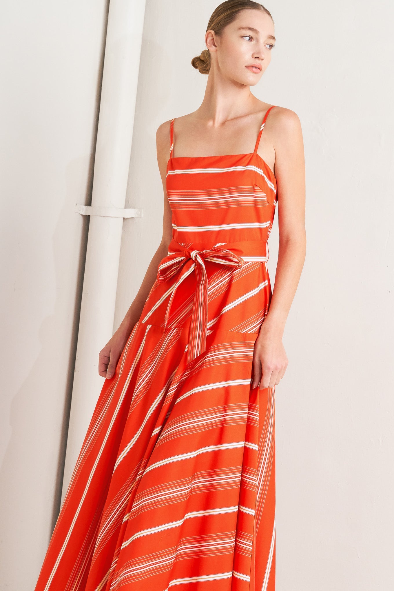 ONLINE EXCLUSIVE - Sweet escape midi dress