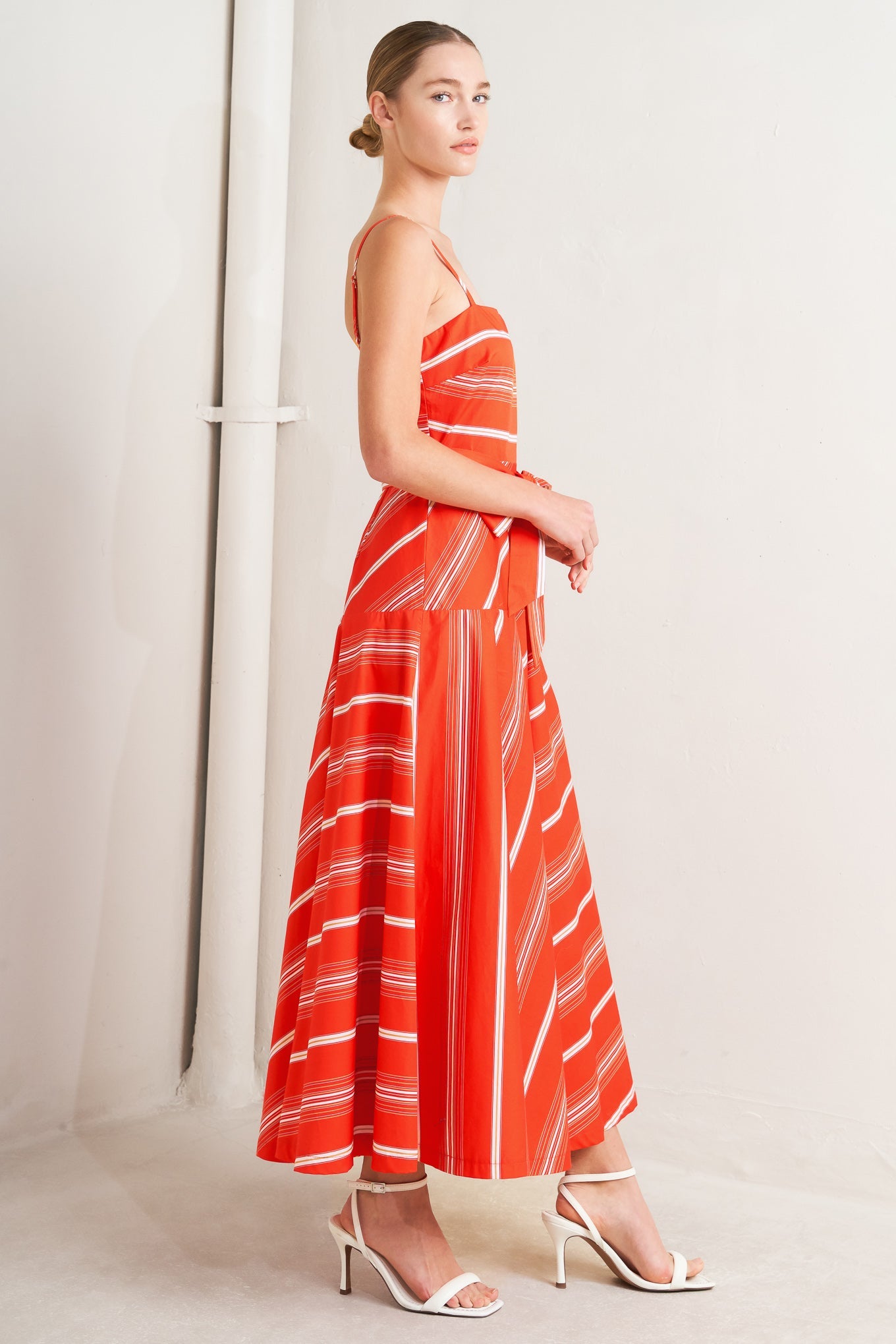 ONLINE EXCLUSIVE - Sweet escape midi dress