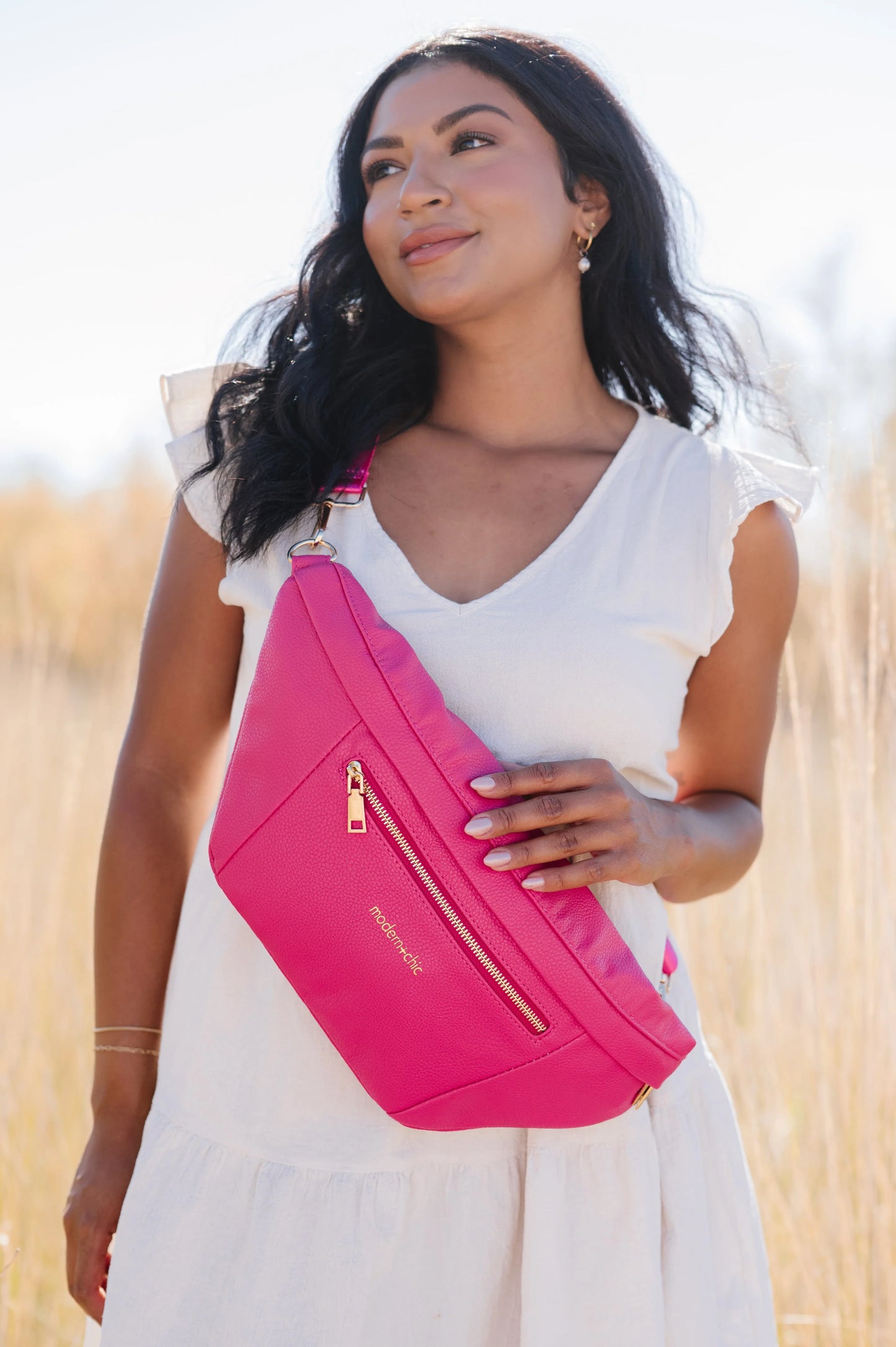 ONLINE EXCLUSIVE Presley Oversized Sling Bag