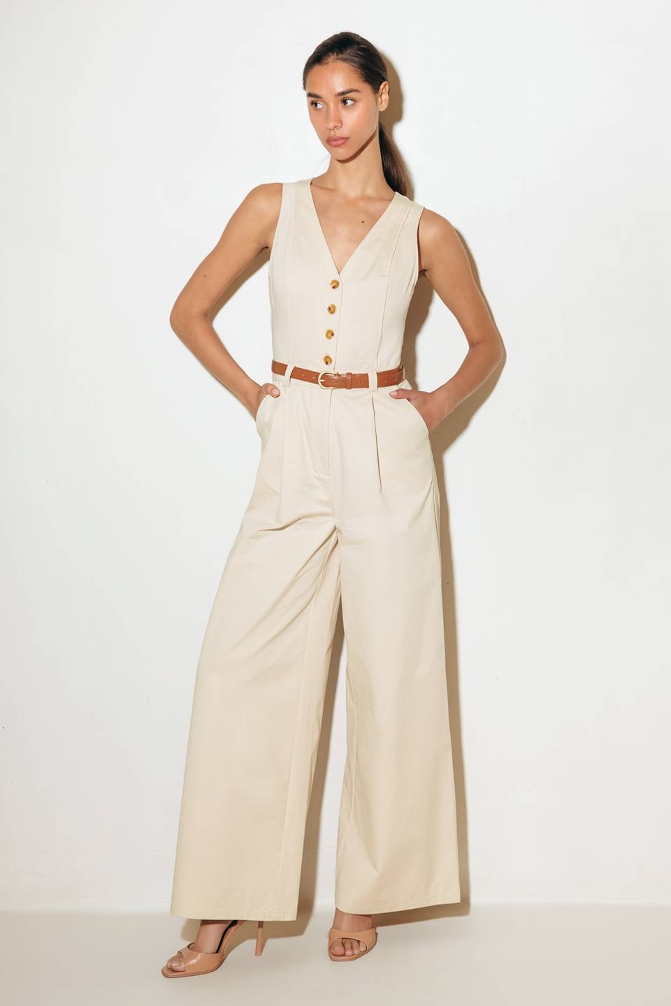 ONLINE EXCLUSIVE - Everyday essential woven jumpsuit