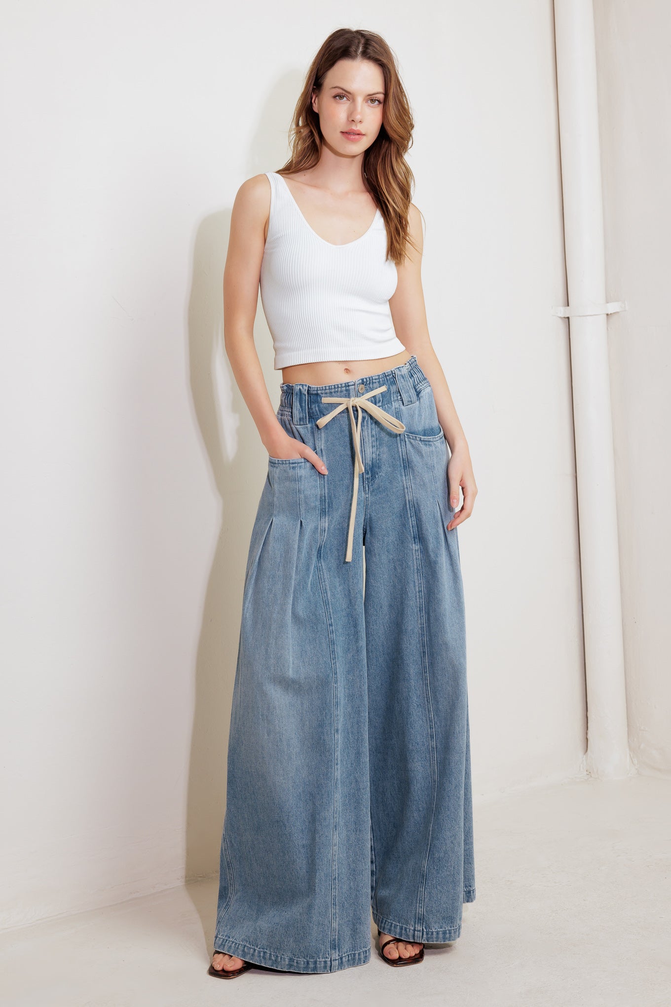 ONLINE EXCLUSIVE - Calm & collected denim pants