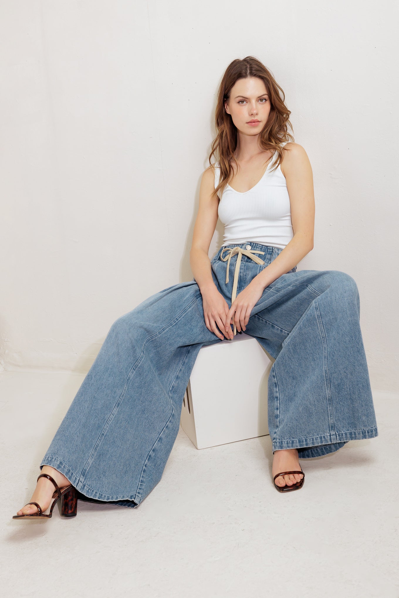 ONLINE EXCLUSIVE - Calm & collected denim pants