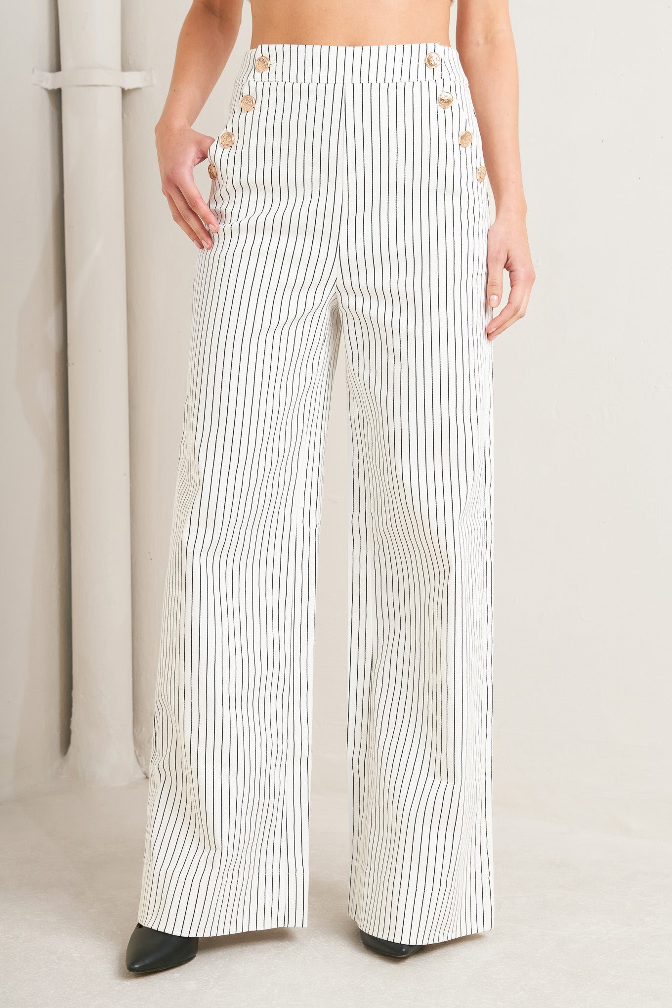 ONLINE EXCLUSIVE - Effortless form striped woven pants