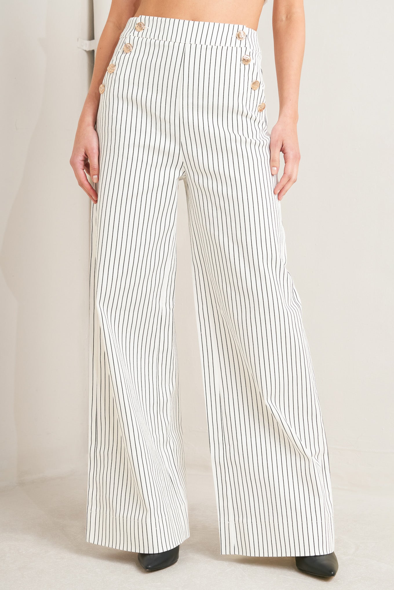 ONLINE EXCLUSIVE - Effortless form striped woven pants
