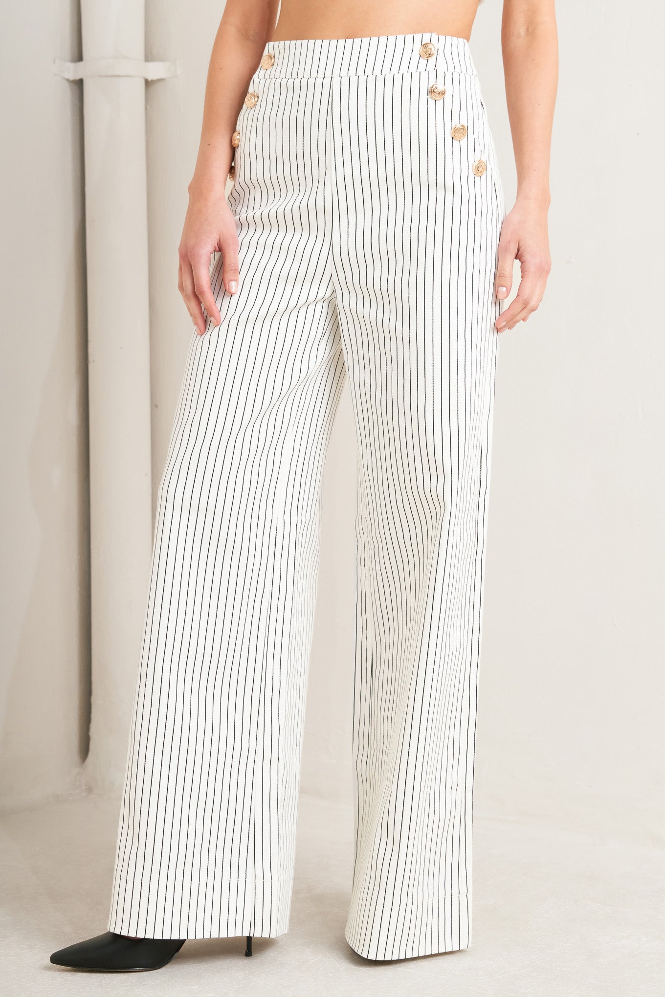 ONLINE EXCLUSIVE - Effortless form striped woven pants