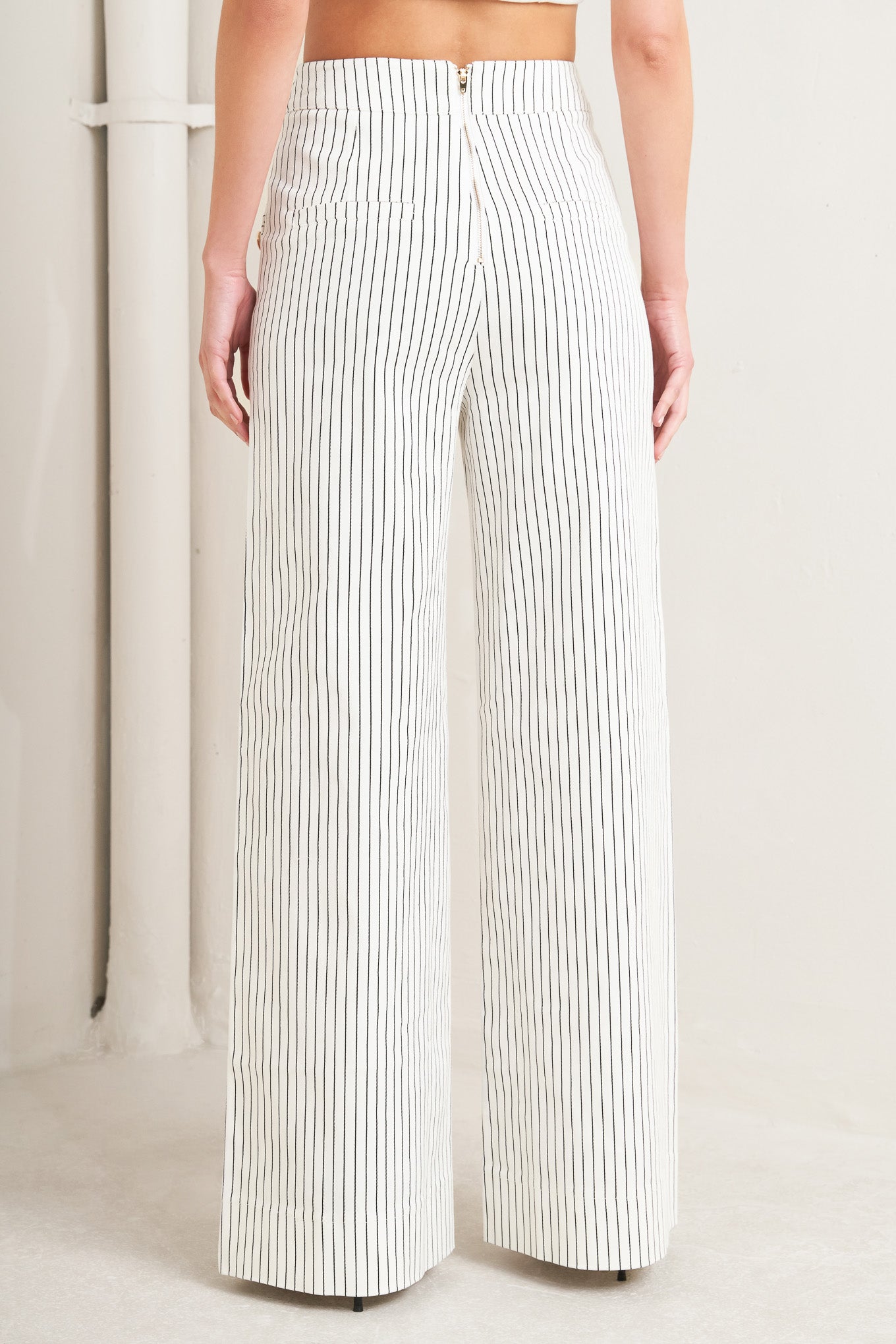 ONLINE EXCLUSIVE - Effortless form striped woven pants