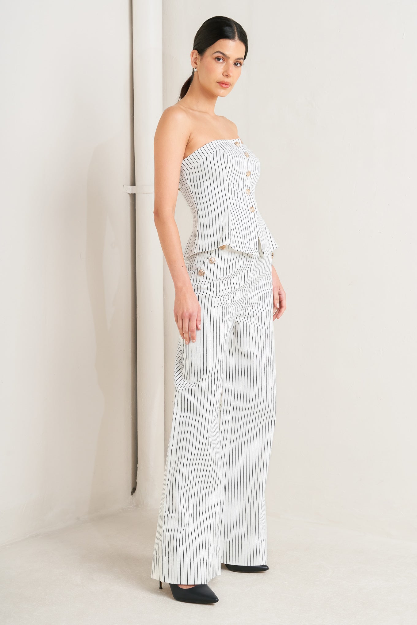 ONLINE EXCLUSIVE - Effortless form striped woven pants