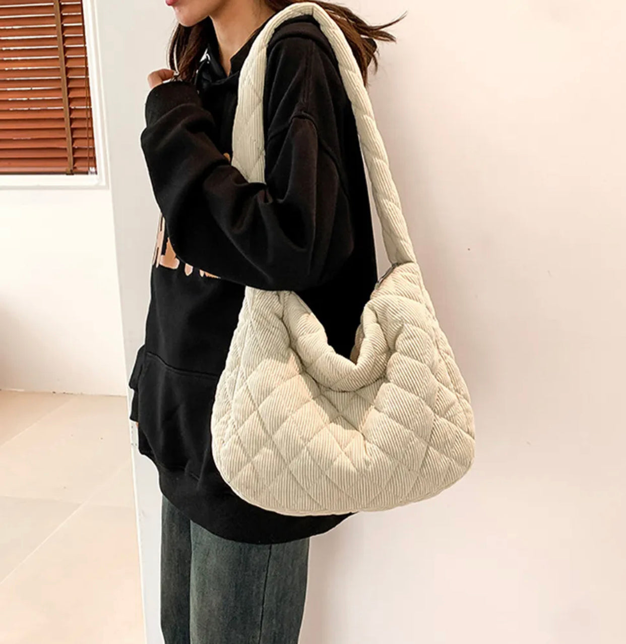 Corduroy puff Medium Shoulder Bag