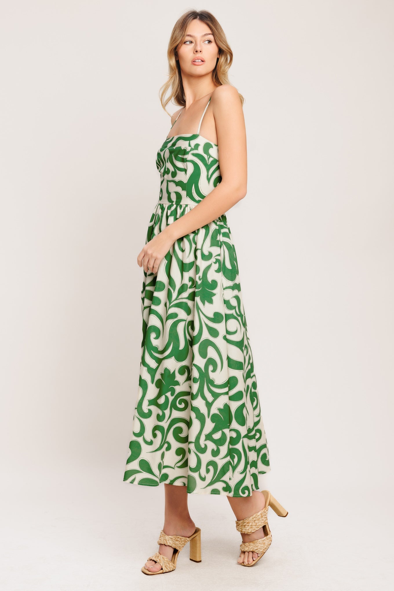 ONLINE EXCLUSIVE - Patterned poise woven midi dress