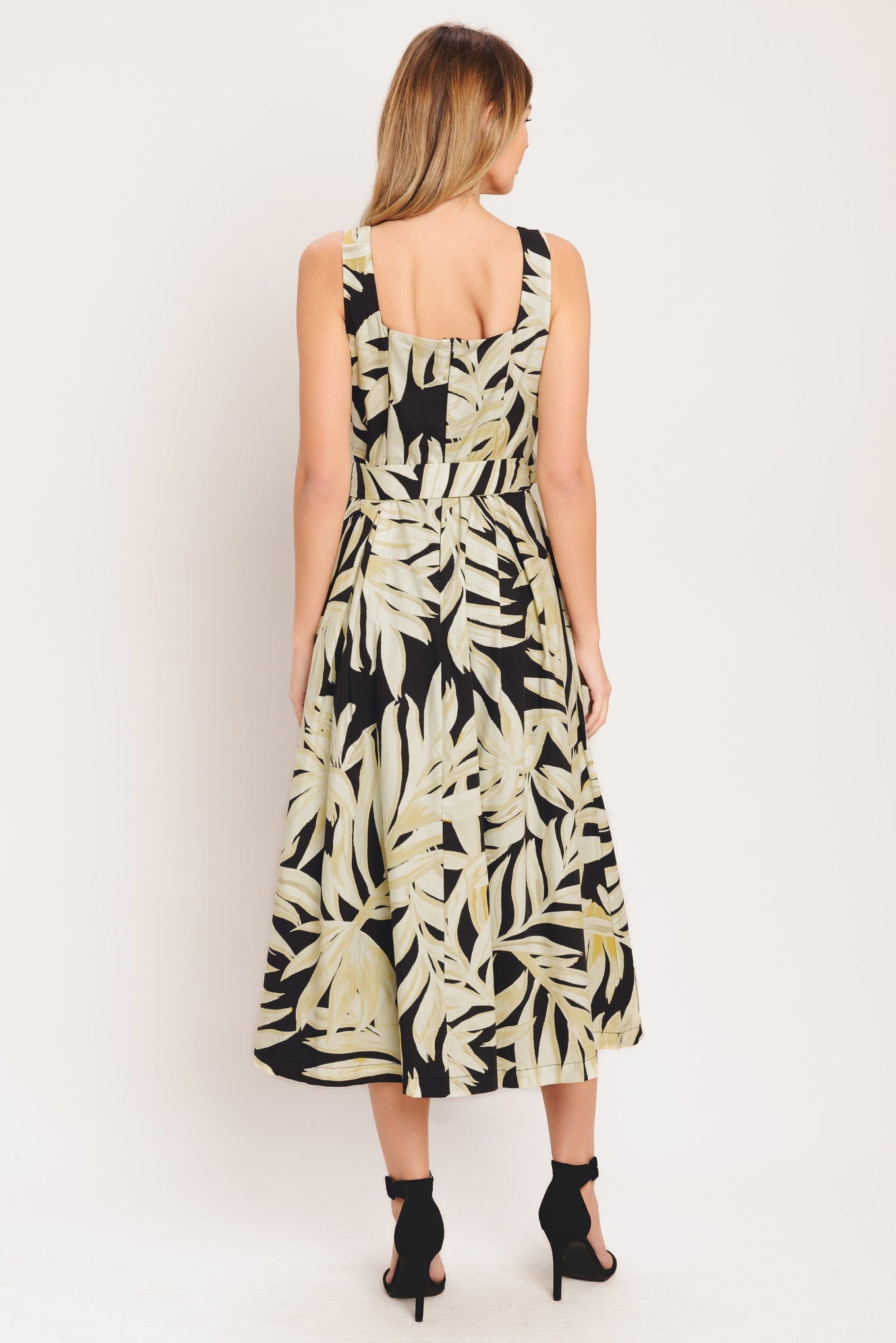 ONLINE EXCLUSIVE - Leaf statement midi dress