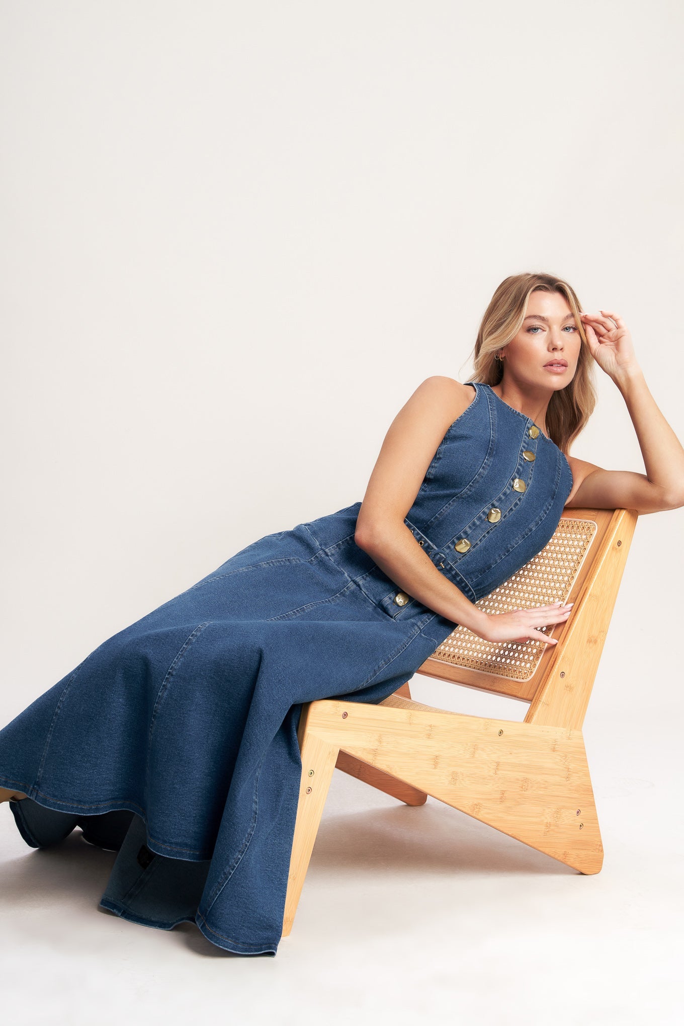 ONLINE EXCLUSIVE - Sunday stroll denim midi dress