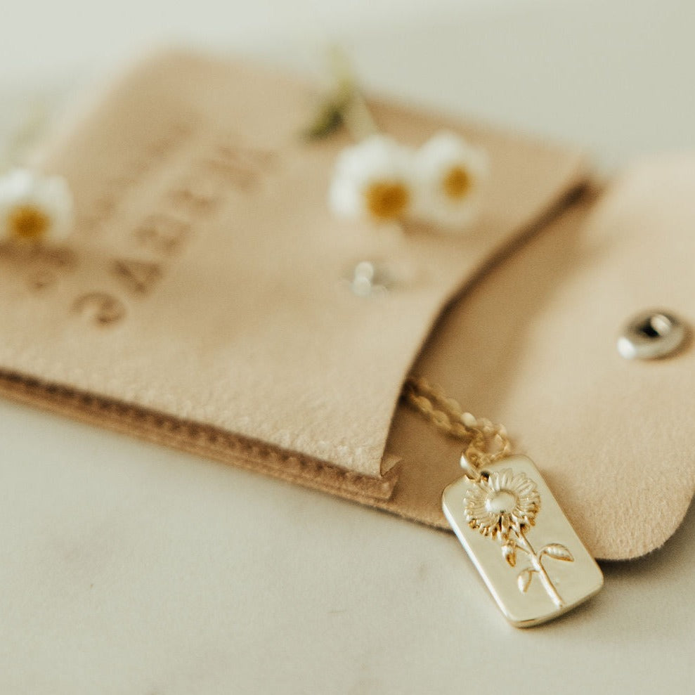 ONLINE EXCLUSIVE - Sunflower necklace