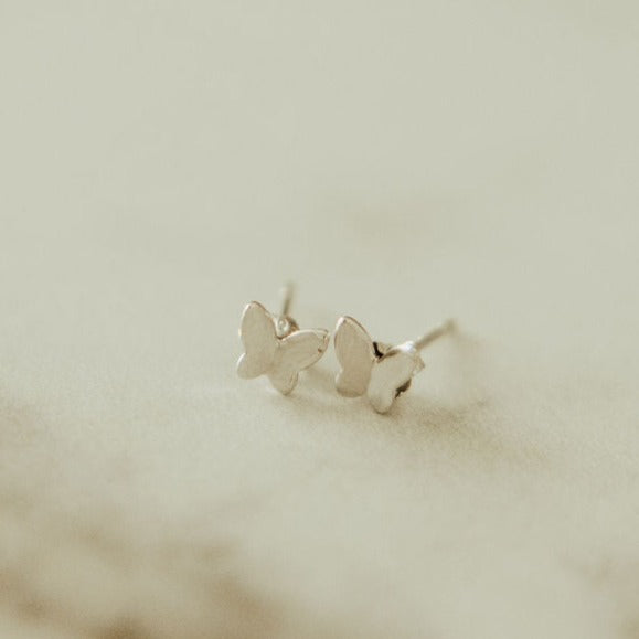 ONLINE EXCLUSIVE - Butterfly mini studs
