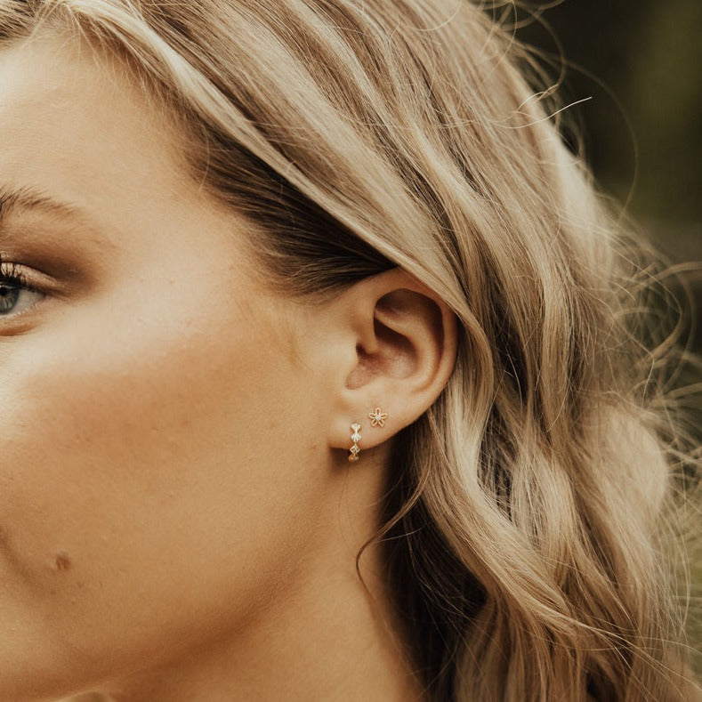 ONLINE EXCLUSIVE - Imperial glow hoops