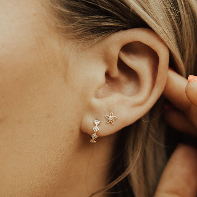 ONLINE EXCLUSIVE - Flower mini studs