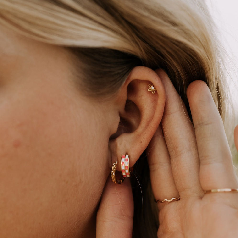 ONLINE EXCLUSIVE - Flower mini studs