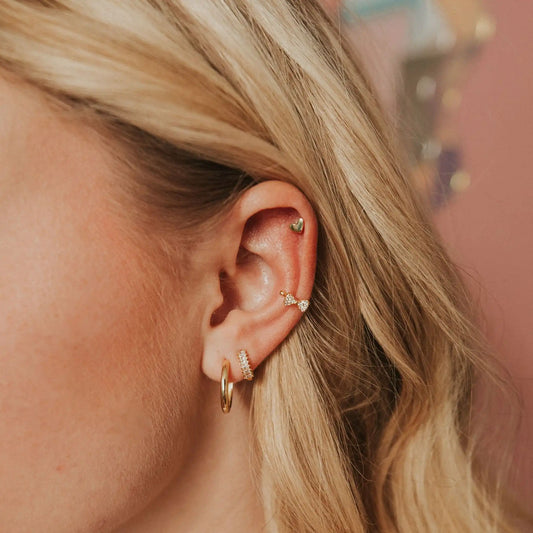 ONLINE EXCLUSIVE - Mini bow ear cuff