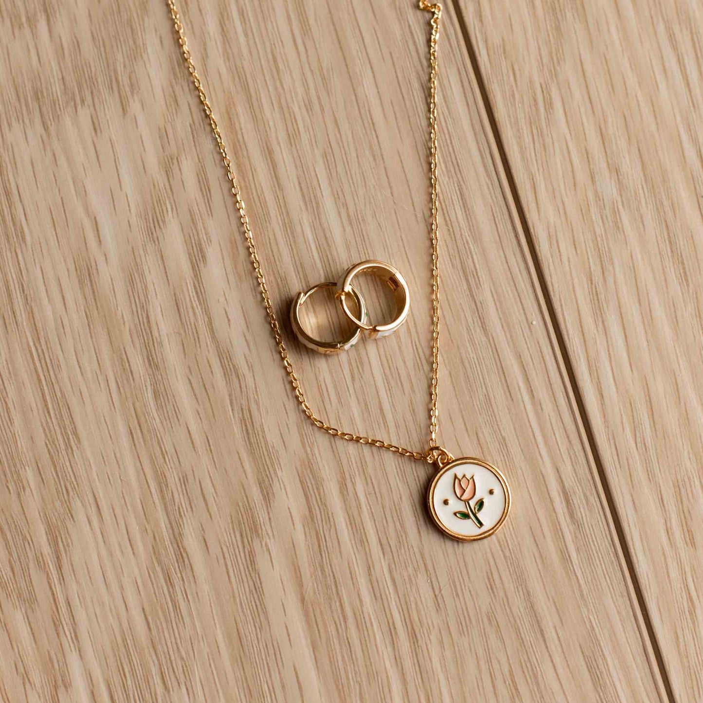 ONLINE EXCLUSIVE Eloise Tea Cup Necklace