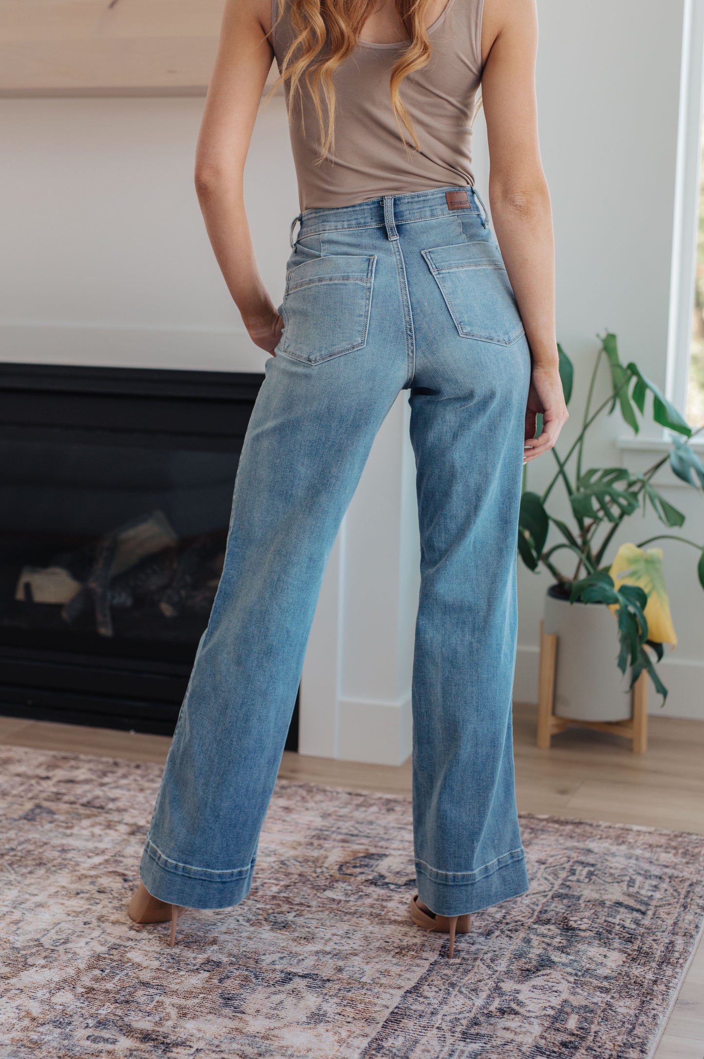 ONLINE EXCLUSIVE JUDY BLUE Mindy Mid Rise Wide Leg Jeans