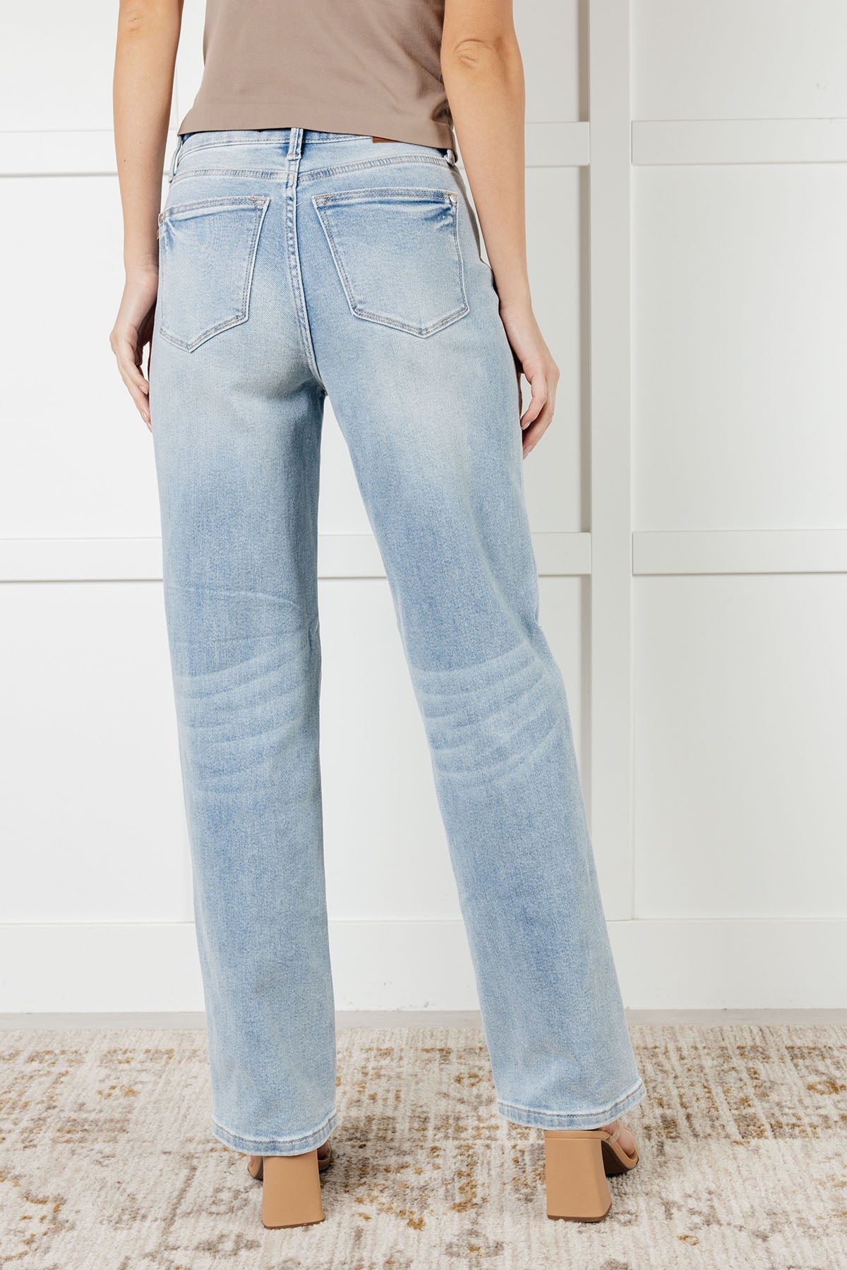 ONLINE EXCLUSIVE Judy blue Patricia High Rise Rigid Magic 90's Straight Jeans