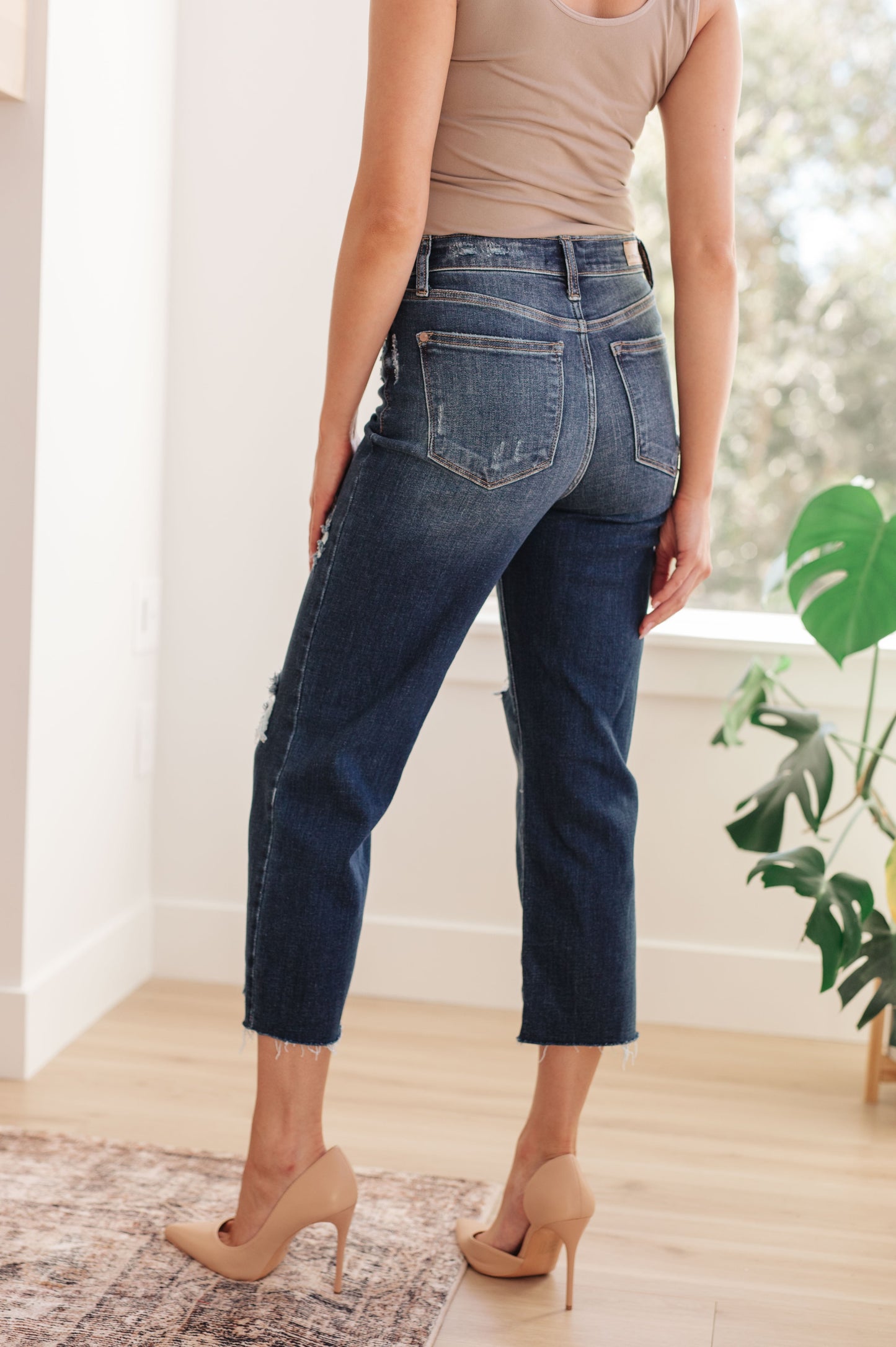 ONLINE EXCLUSIVE JUDY BLUE Whitney High Rise Distressed Wide Leg Crop Jeans