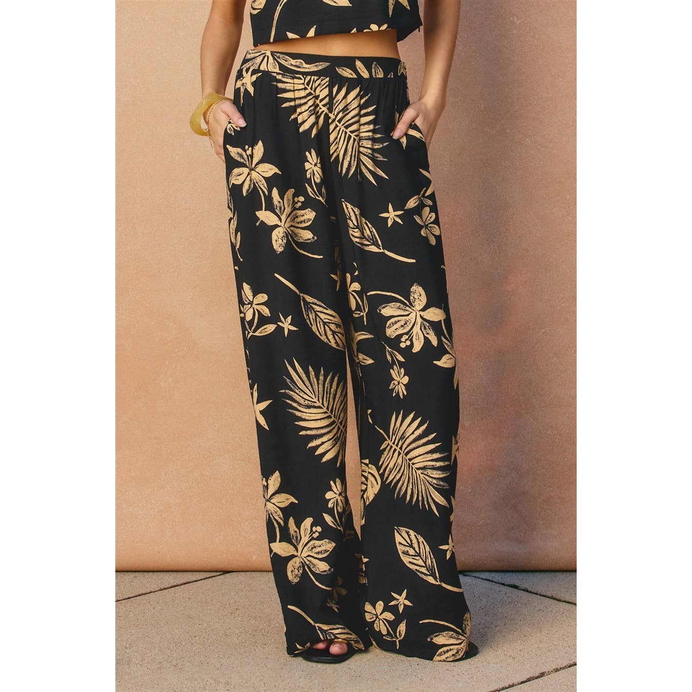 Coconut Kiss Front Pleated Pants