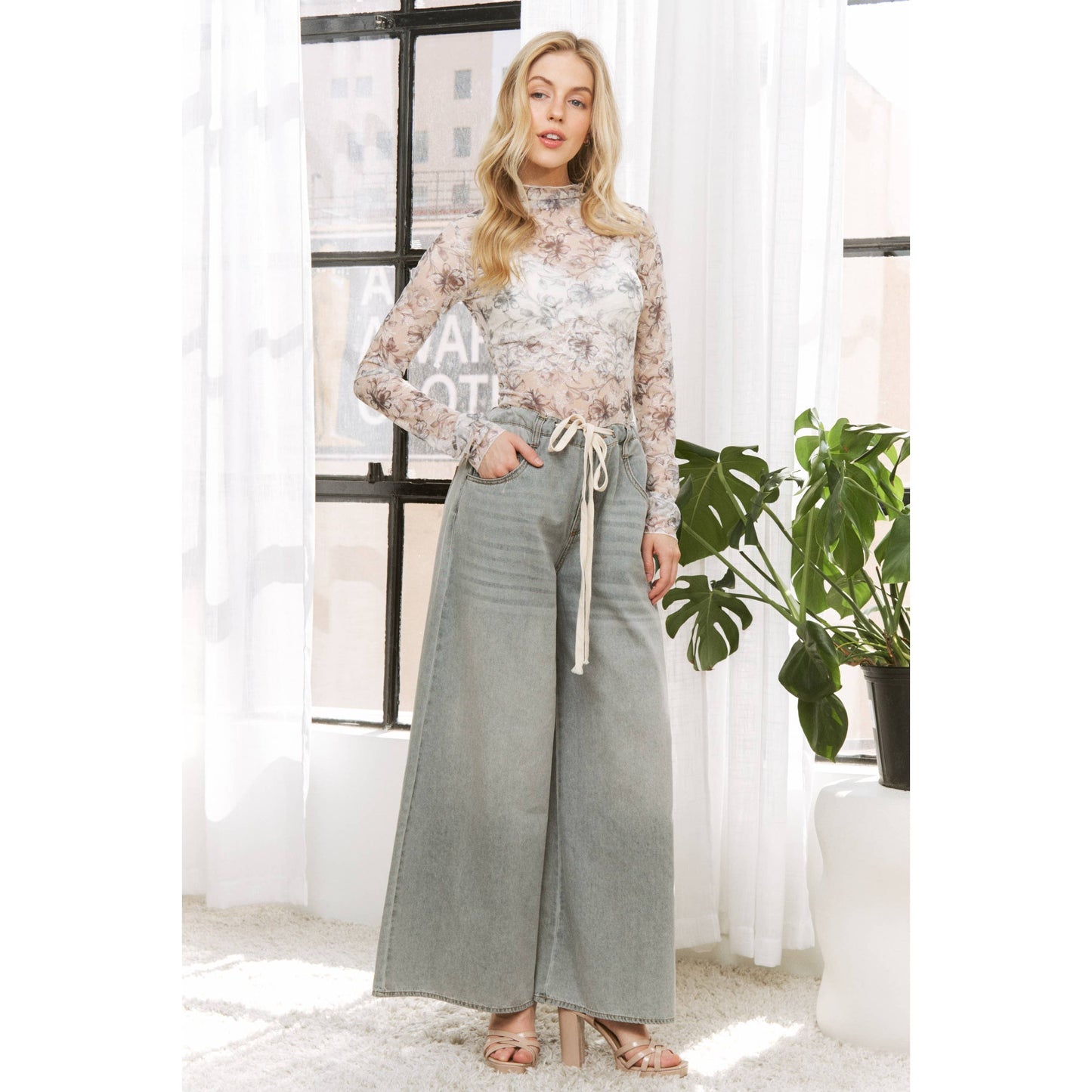 Mesh floral mock neck layering top