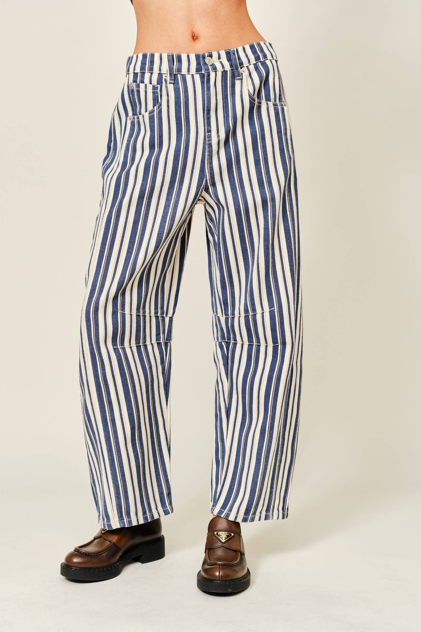 Sandy striped barrel jeans