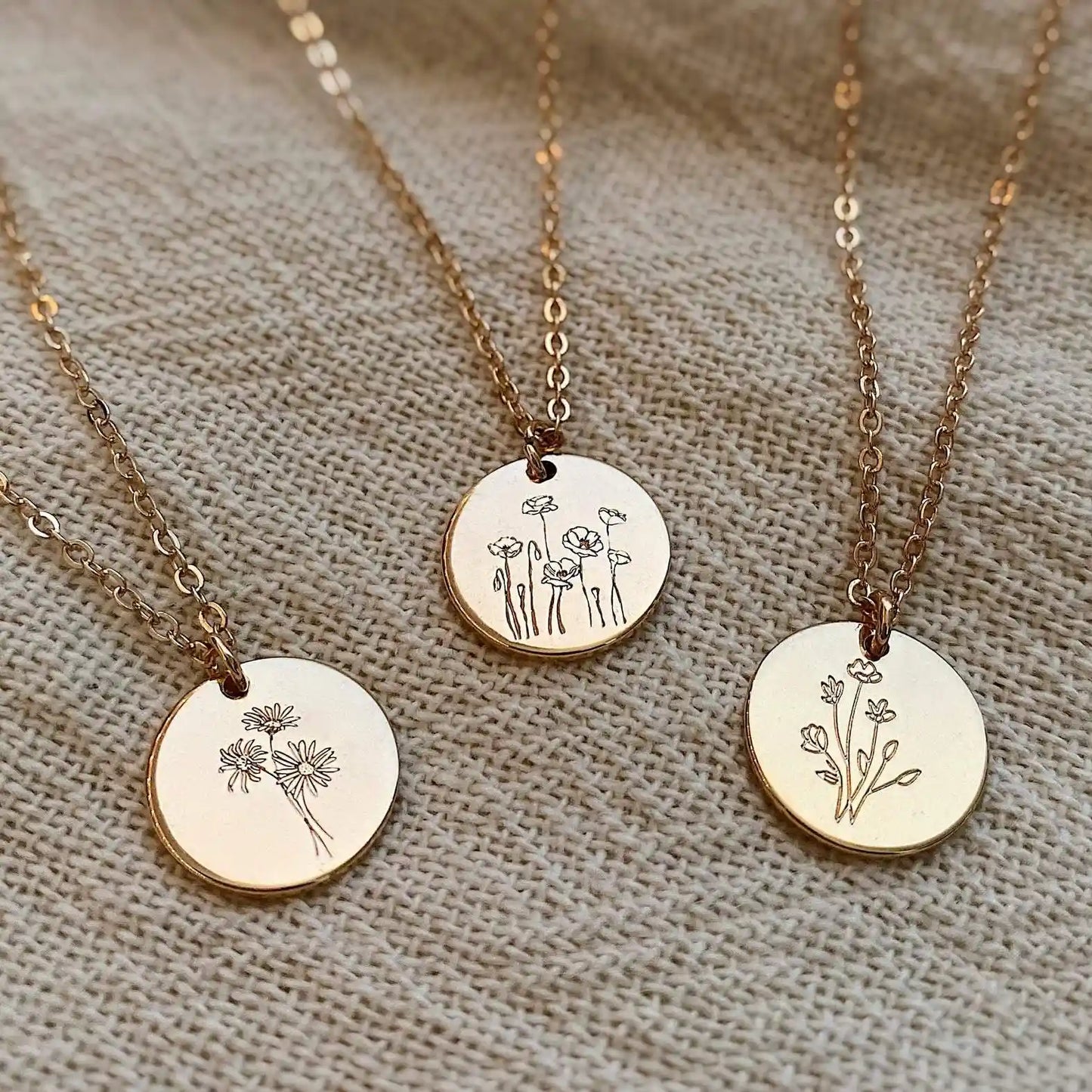 ONLINE EXCLUSIVE - Poppy necklace