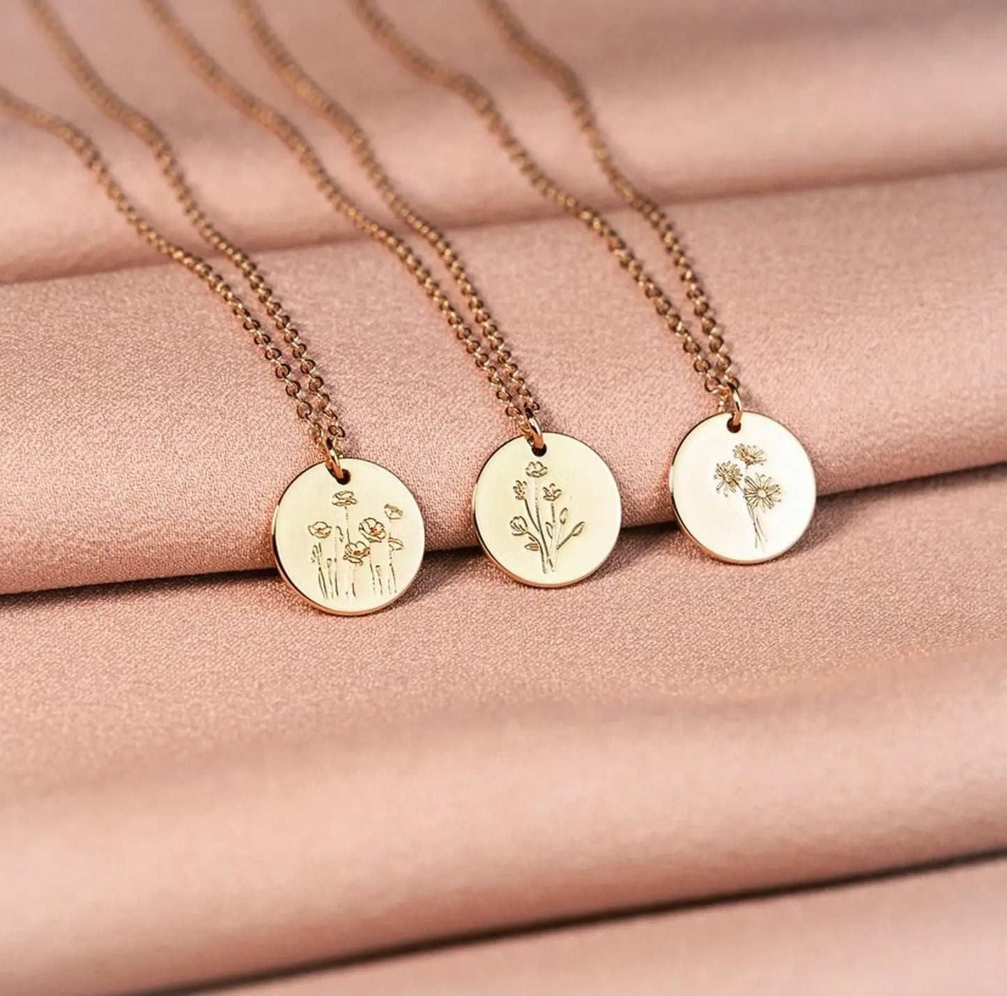 ONLINE EXCLUSIVE - Poppy necklace