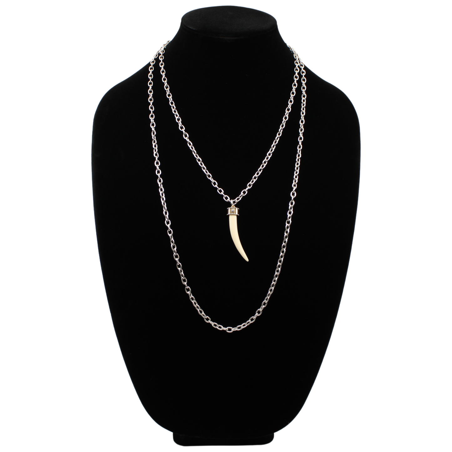 ONLINE EXCLUSIVE - Love tusk essential necklace