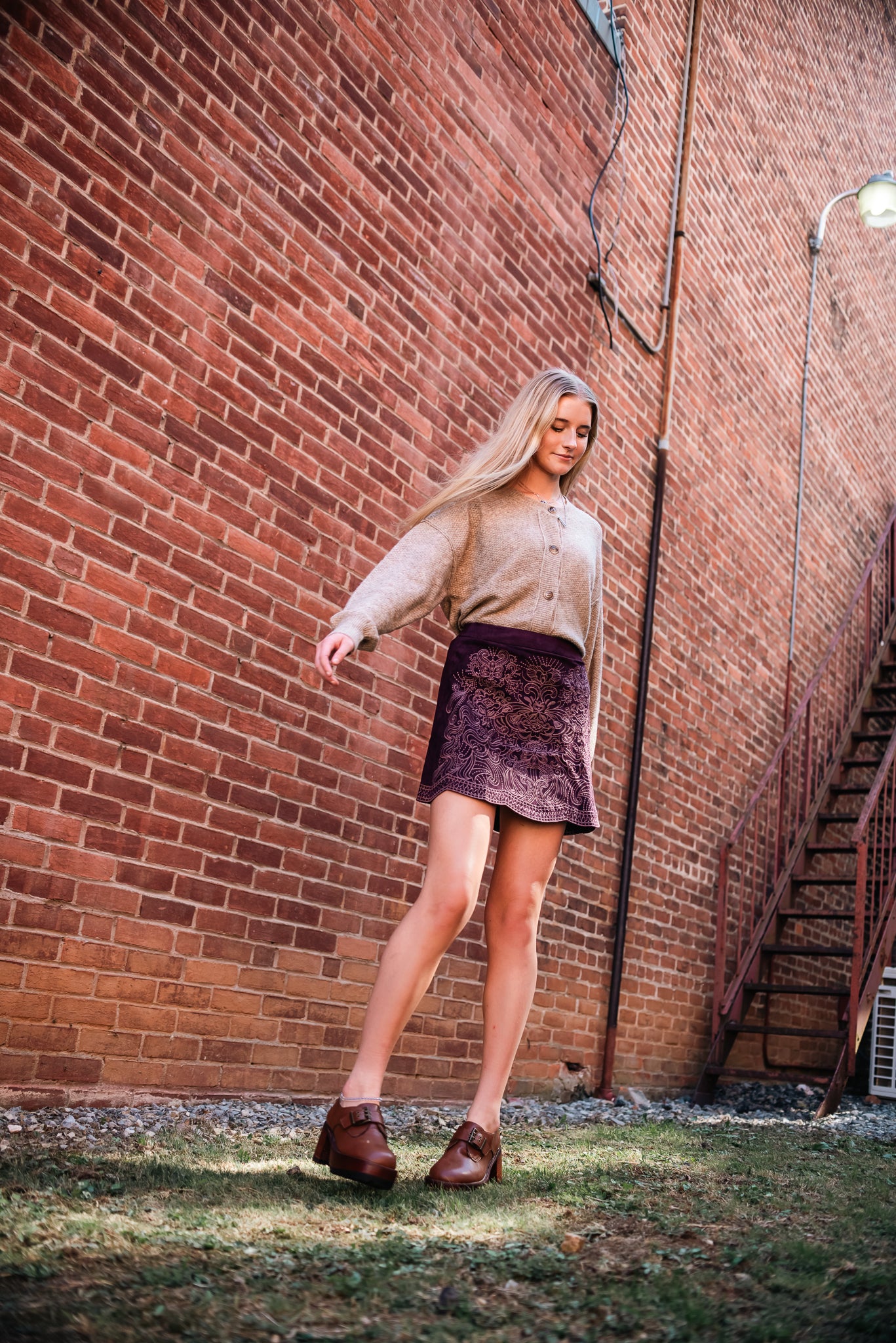 Easel suede embroidered skirt