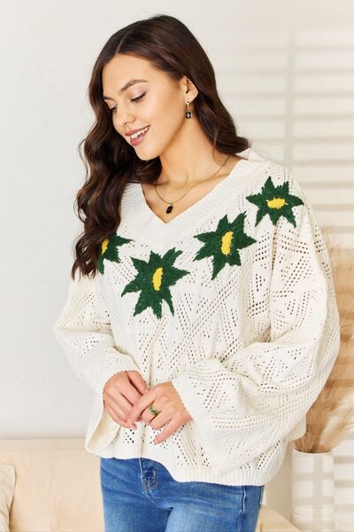 ONLINE EXCLUSIVE POL Floral Embroidered Pattern V-Neck Sweater