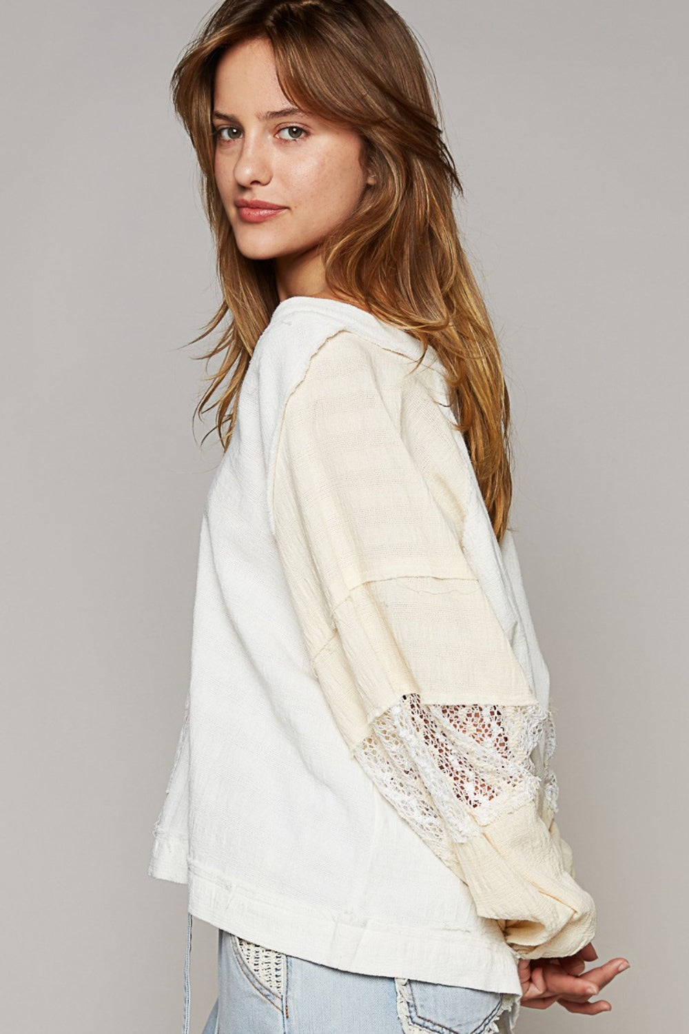 ONLINE EXCLUSIVE POL Balloon Sleeve Crochet Patch Top