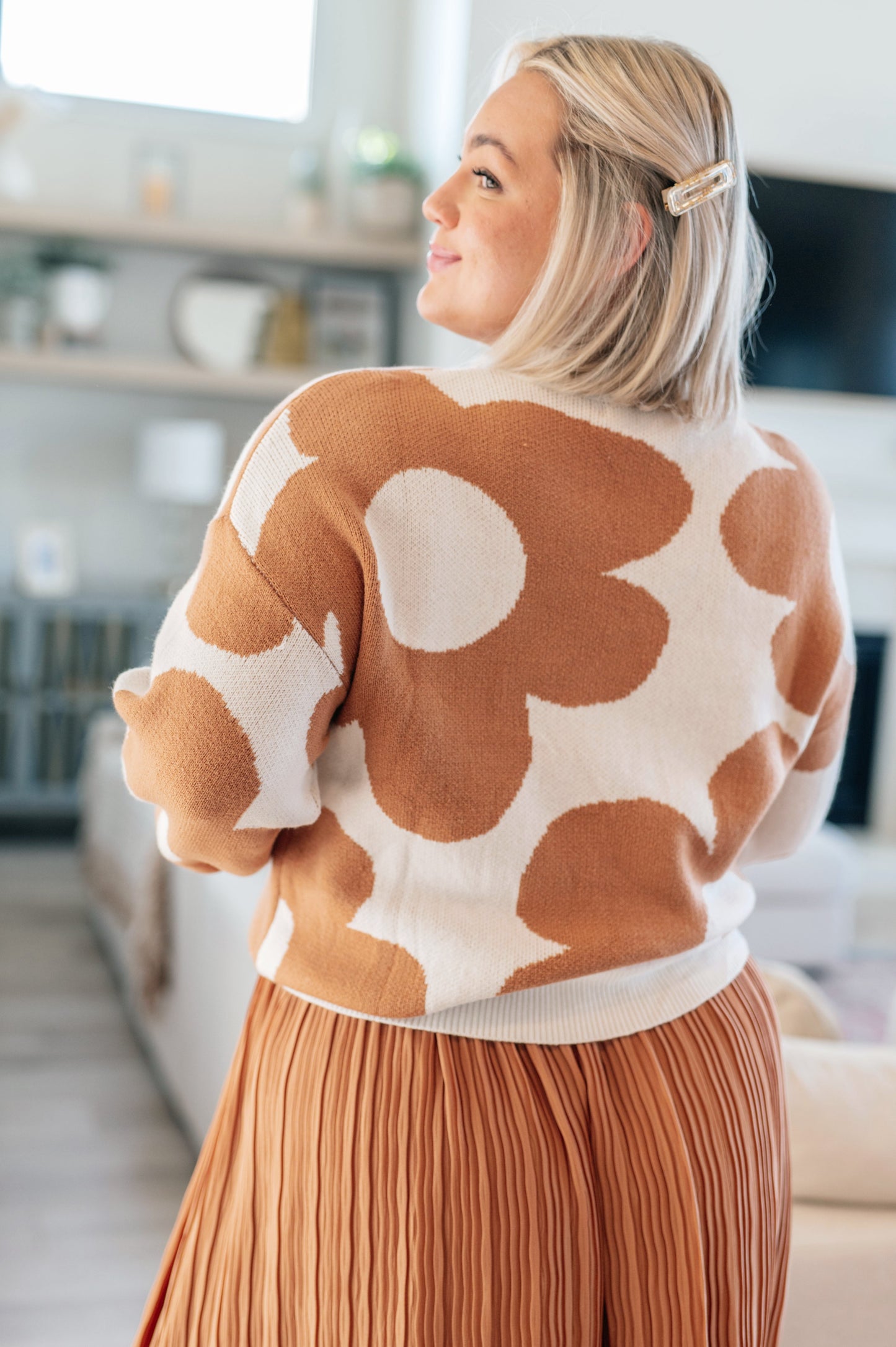 ONLINE EXCLUSIVE Bigger is Better Mod Floral Sweater